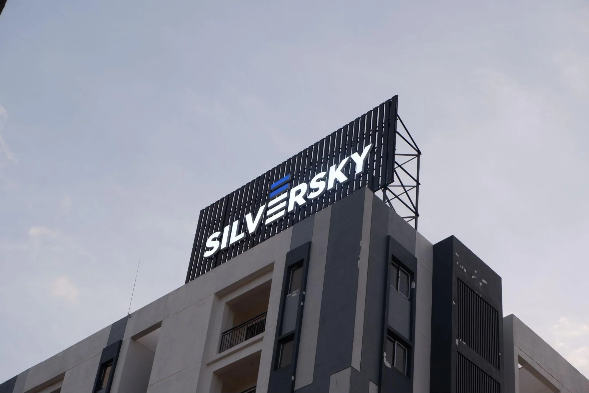 Silversky Building Logo